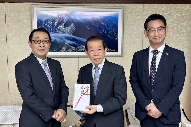 台北駐日經濟文化代表處に義援金をお届けしました